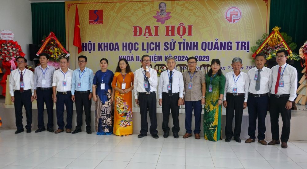 Ban Chấp h&agrave;nh mới ra mắt tại đại hội - Ảnh: L.T